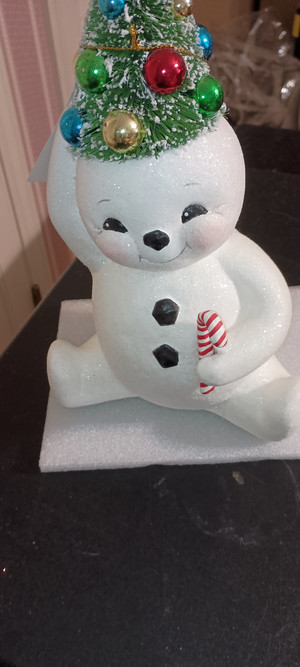 BETHANY LOWE-2024 CHRISTMAS-MEDIUM RETRO CANDY CANE SNOWMAN WITH TREE FIGURE-NEW