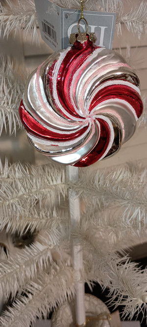 GALLERIE II- 2024 MINT CANDY DESIGNED GLASS ORNAMENT-NEW-2024