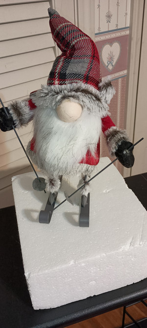 GALLERIE 11-LUMBERJACK GNOME ON SKIS SOFT FIGURE-NEW