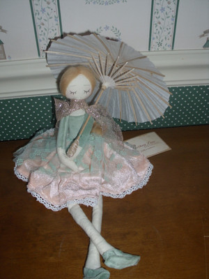 BETHANY LOWE-2019 SECRET GARDENS-GARDEN GIRL