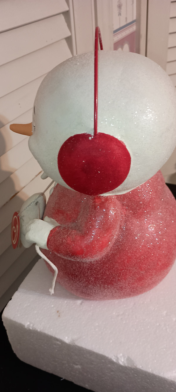 DEPT.56 SNOWPIONS COLLECTION BY KRISTI JENSEN PIERRO-PAPER PULP SNOWMAN FIGURE WITH STAR