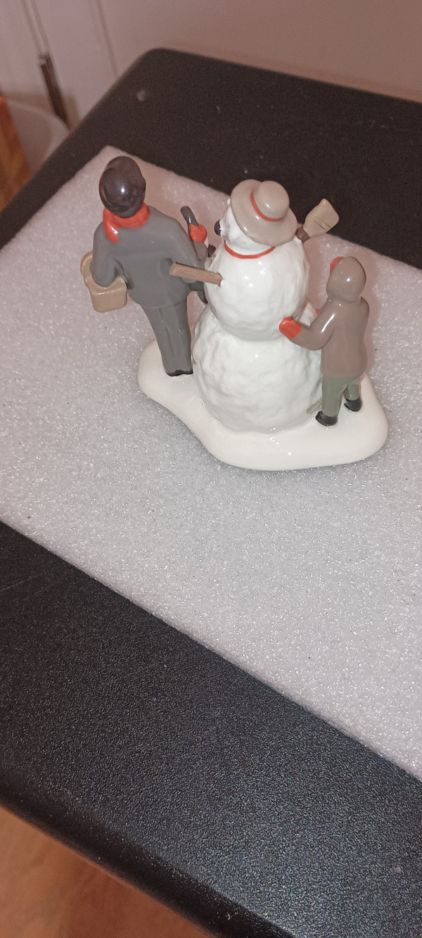 DEPT.56 SNOW VILLAGE- NORMAN ROCKWELL-CERAMIC ACCESSORY-GRANDFATHER & SNOWMAN