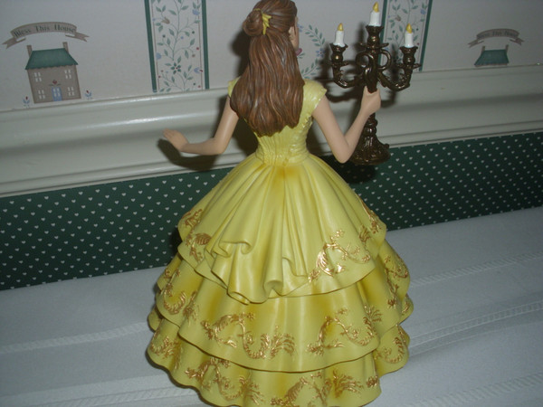 DISNEY-CINEMATIC MOMENT- BELLE FROM LIVE MOVIE-NEW IN BOX