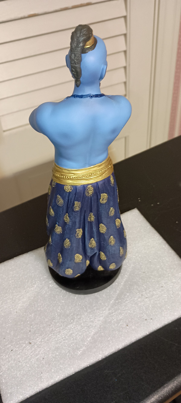 DISNEY-GENIE FROM ALADDIN-LIVE ACTION FIGURINE- NEW IN BOX.