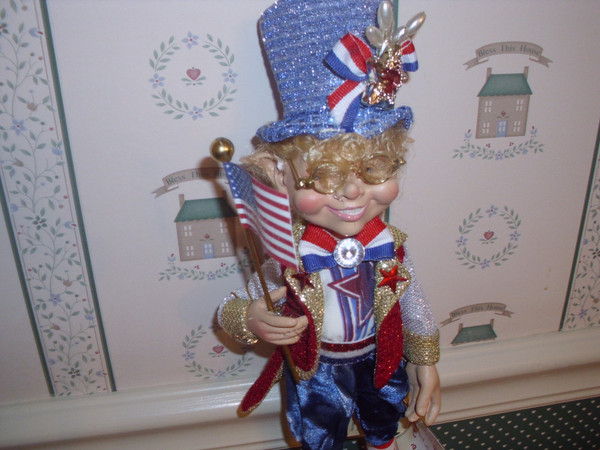 2019 MARK ROBERS SMALL I LOVE THE USA ELFIN-NEW IN BOX