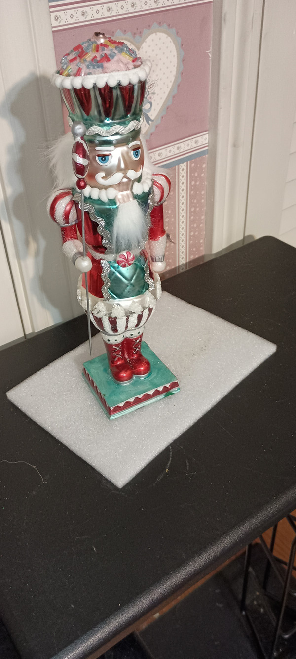 KURT ADLER-11"H GLASS RETRO RED/BLUE/MINT CANDY NUTCRACKER-NEW IN BOX
