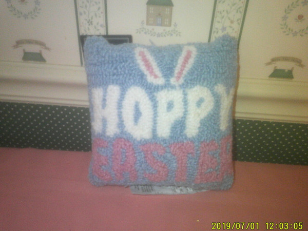 C & F HAPPY EASTER HOOKED PILLOW-NEW 2022