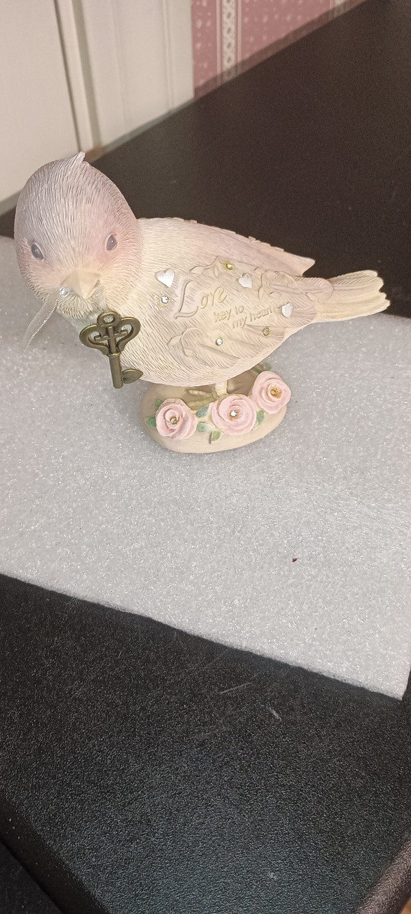 2019 FOUNDATIONS BY ENESCO 4"H-LOVE BIRD FIGURINE-NEW IN BOX