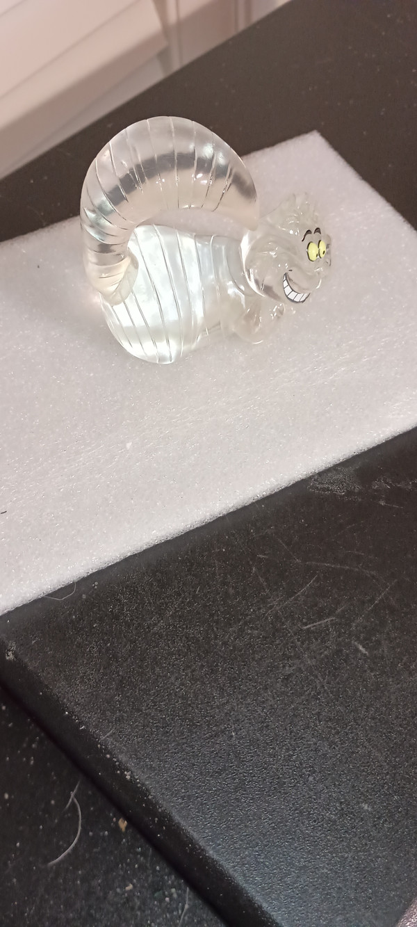 DISNEY SHOWCASE-2020-MINI HUGS CLEAR CHESHIRE CAT FIGURINE-NEW IN BOX