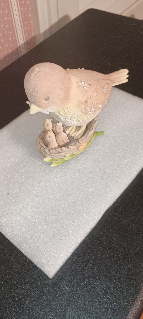 2019 FOUNDATIONS BY ENESCO-4"H CARING BIRD FIGURINE-NEW IN BOX