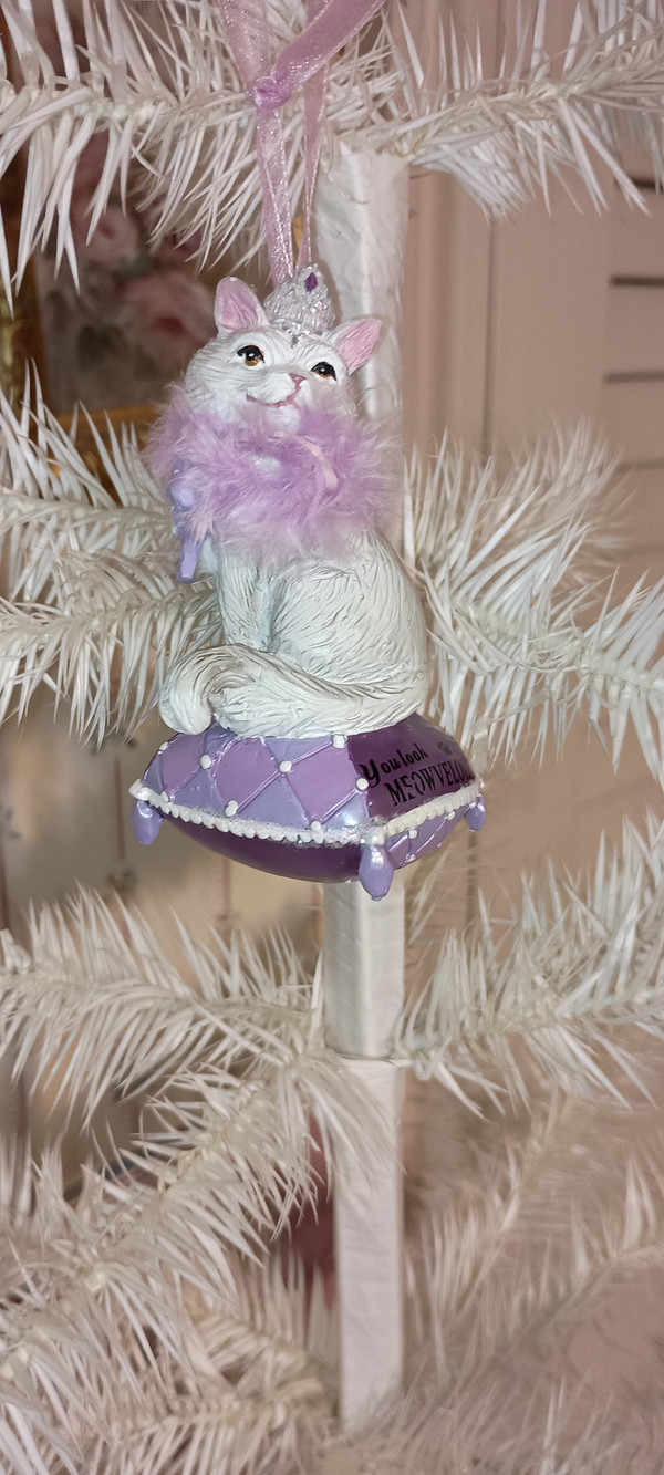 KURT ADLER-ROYAL SPLENDOR PURPLE & SILVER CAT ORNAMENT- YOU LOOK MEWVELOUS