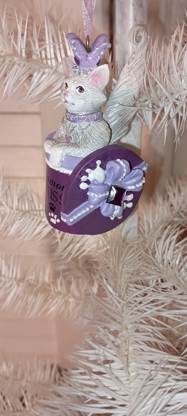 KURT ADLER -3.4" ROYAL SPLEANDOR PURPLE & SILVER CAT ORNAMENT-GLAMOUR PUSS-NEW