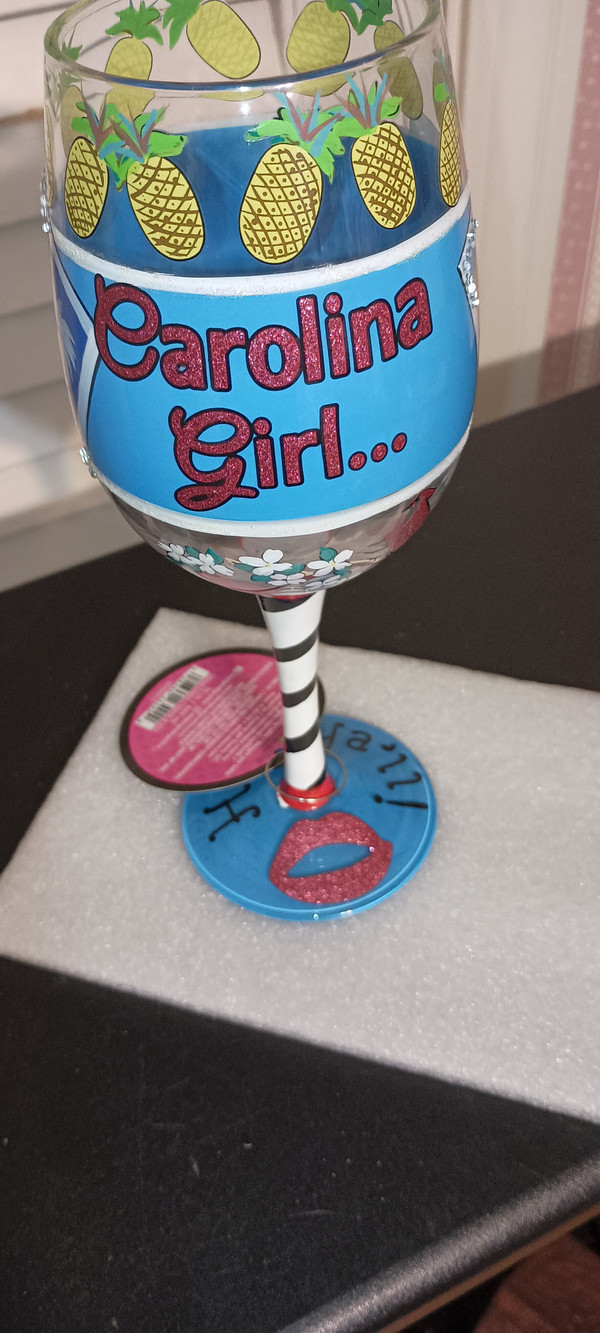 LOLITA -15OZ. CAROLINA GIRL WINE GLASS-NEW IN BOX