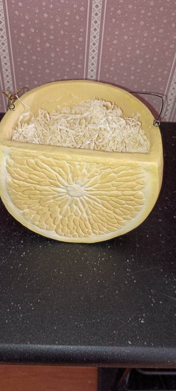 BETHANY LOWE SUMMERTIME FIGURINE-LEMON BUCKET-2022-NEW