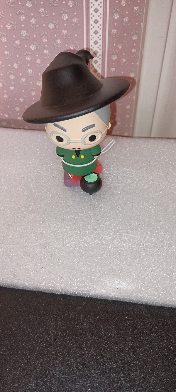 HARRY POTTER CHIBI CHARMS FIGURINE- SERIES 3-MCGONAGALL. NEW IN BOX