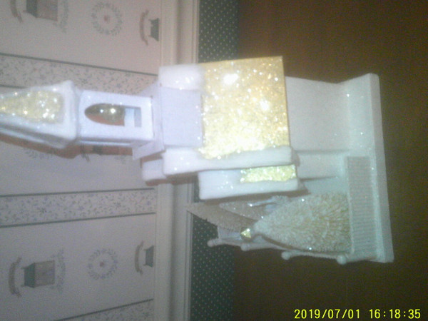 BETHANY LOWE PEACEFUL CHRISTMAS CHURCH. LIGHTS