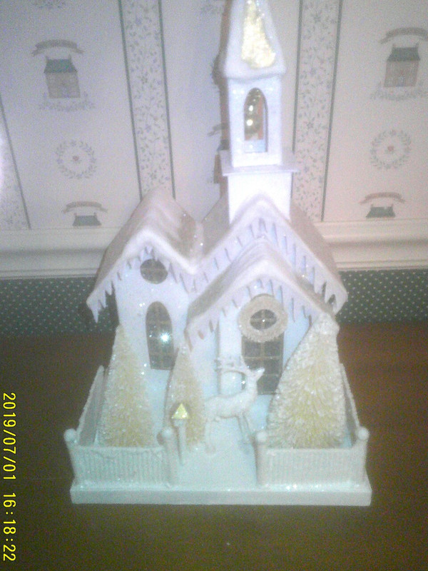 BETHANY LOWE PEACEFUL CHRISTMAS CHURCH. LIGHTS