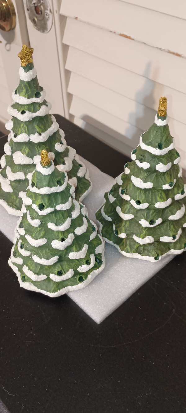 BETHANY  LOWE FROSTED LUMINARIES  TREES-3PC. SET. NEW IN BOX.