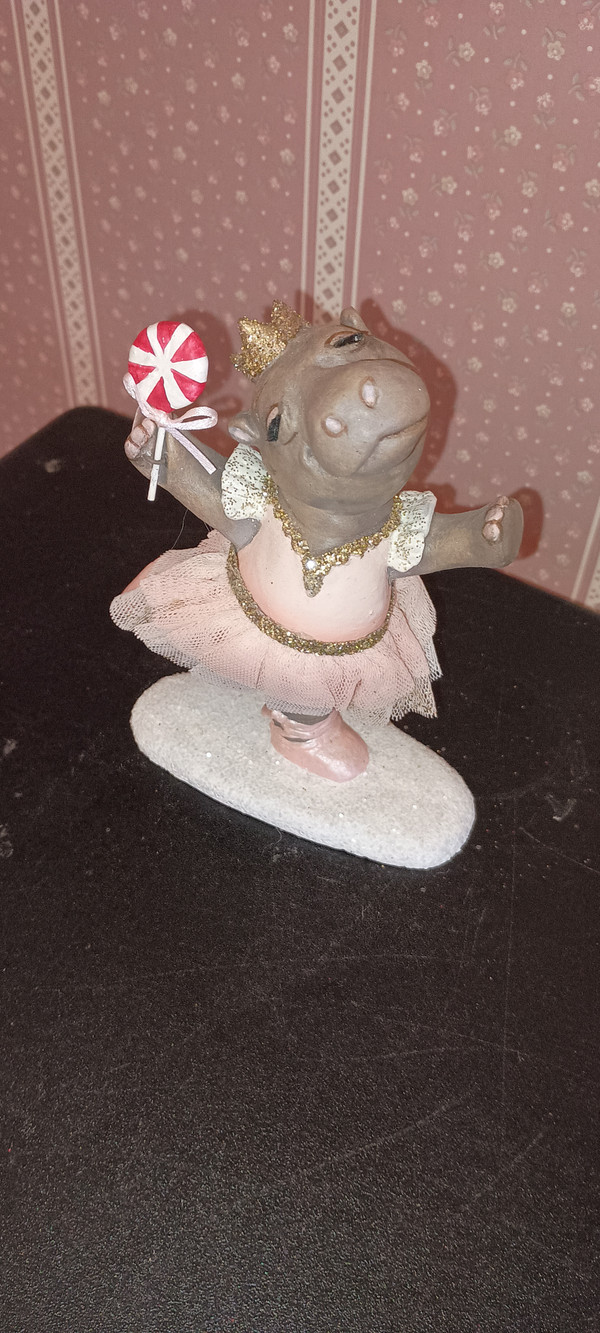 BETHANY LOWE-2022-SUGAR PLUM HIPPO-NEW