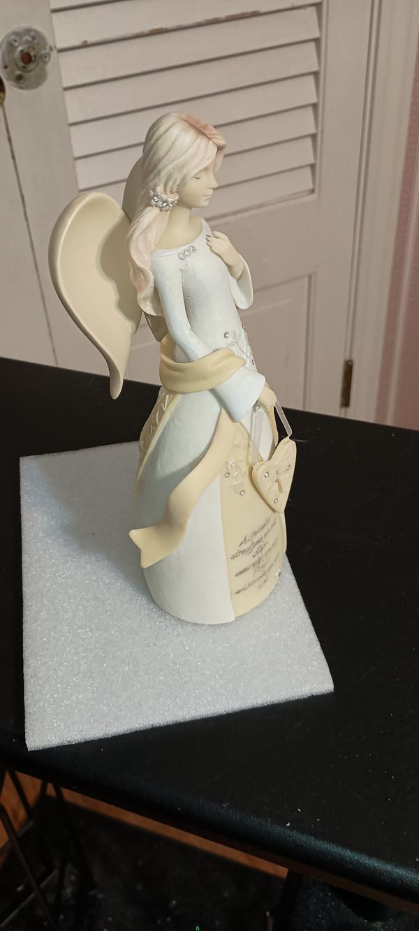 FOUNDATIONS BY ENESCO-9"H ANGEL FIGURINE-AUNT-NEW IN BOX