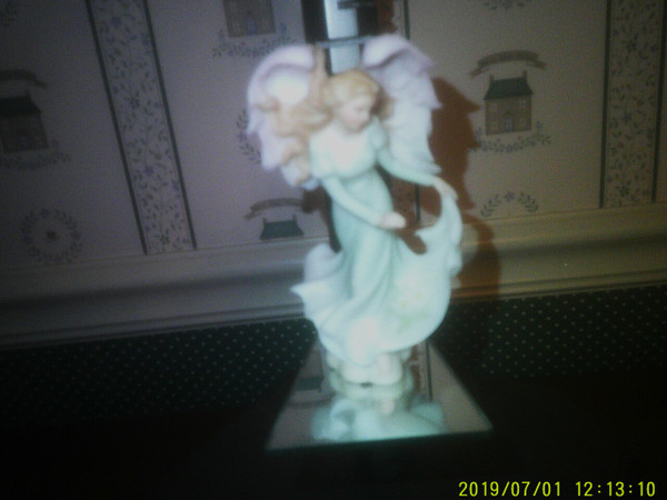 SERAPHIM ANGEL OF THE MONTH FIGURINE-OCTOBER