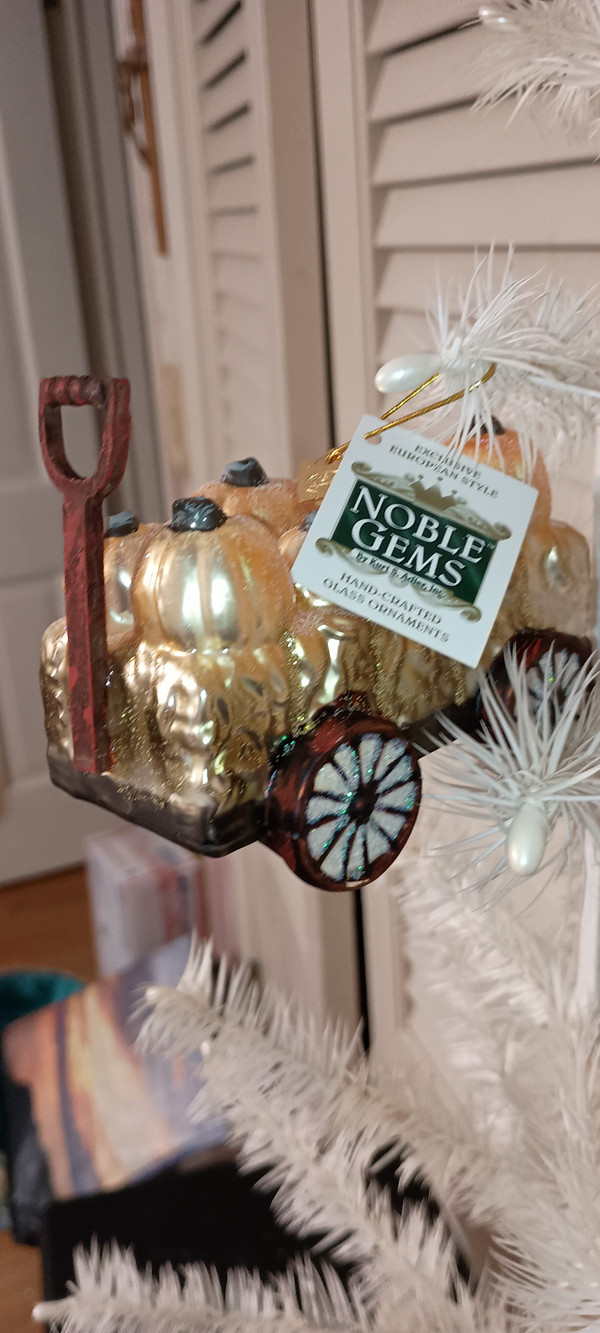KURT ADLER- NOBLE GEMS ORNAMENT- PUMPKIN WAGON-NEW