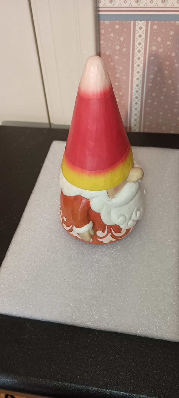 JIM SHORE-HALLOWEEN- CANDY CORN GNOME FIGURE-NEW