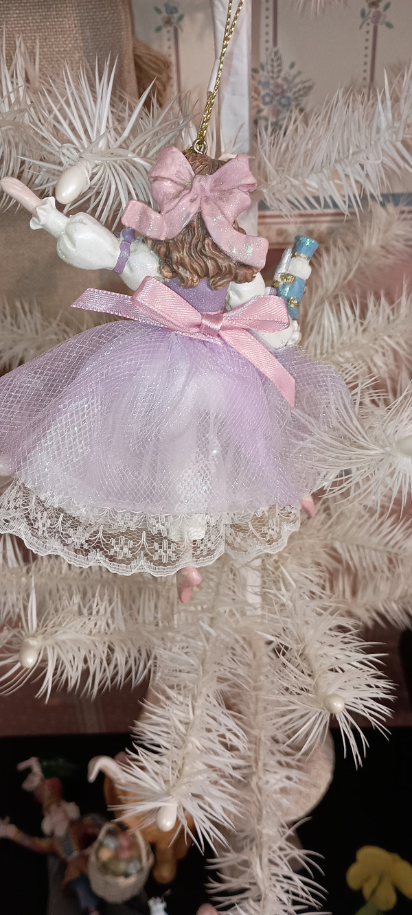 KURT ADLER-2023- NUTCRACKER SUITE ORNAMENT-CLARA- NEW