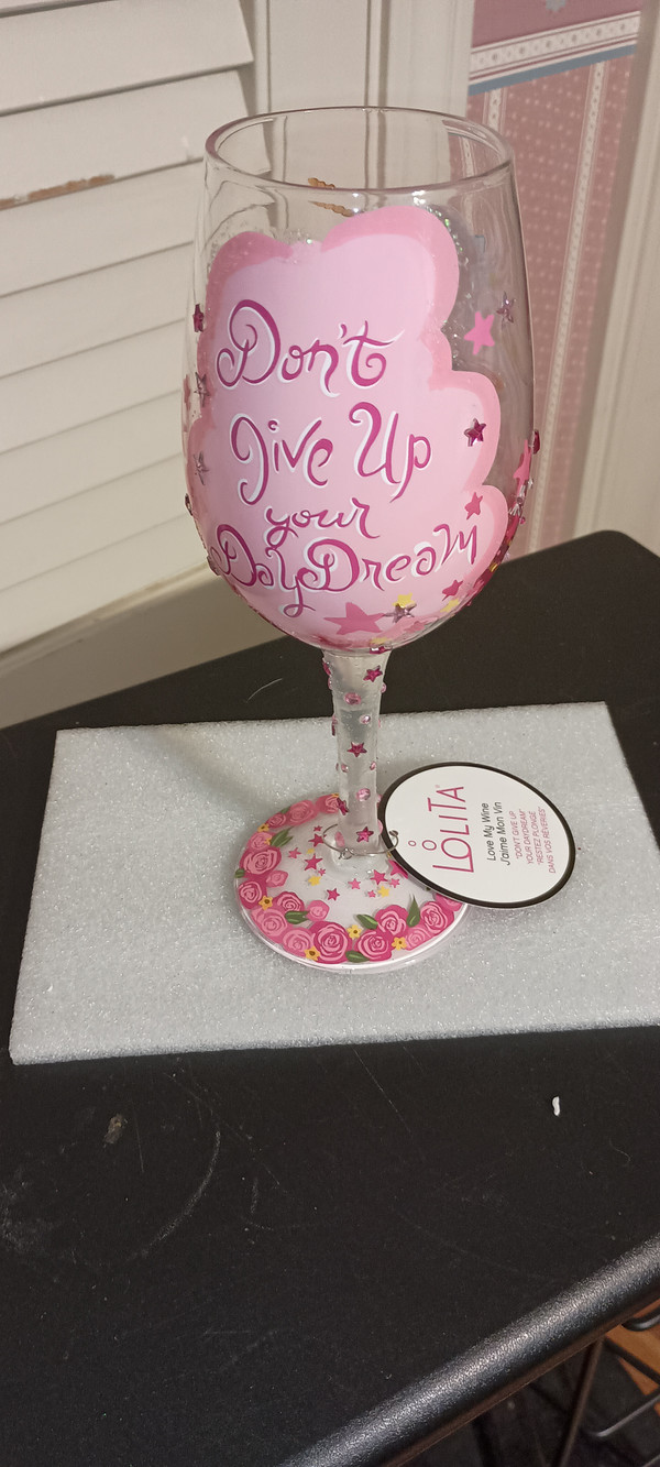 LOLITA-2020- WINE GLASS-DAY DREAMS- NEW IN BOX