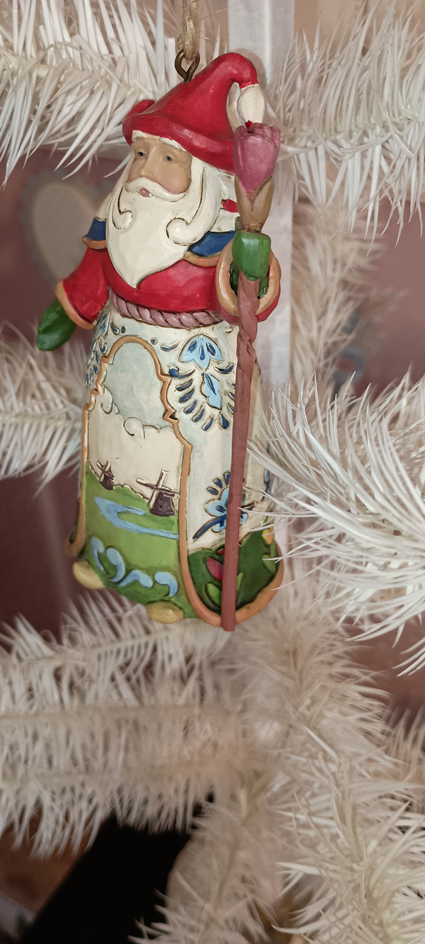 JIM SHORE-2013 -SANTA'S AROUND THE WORLD ORNAMENT-DUTCH SANTA