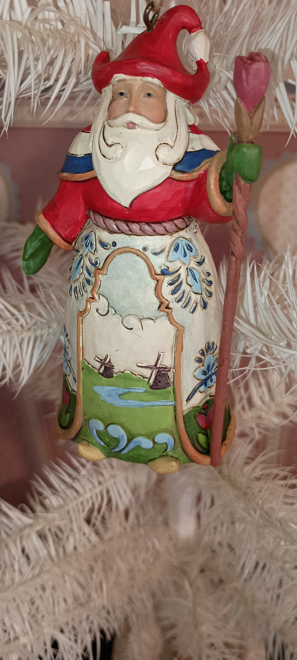 JIM SHORE-2013 -SANTA'S AROUND THE WORLD ORNAMENT-DUTCH SANTA