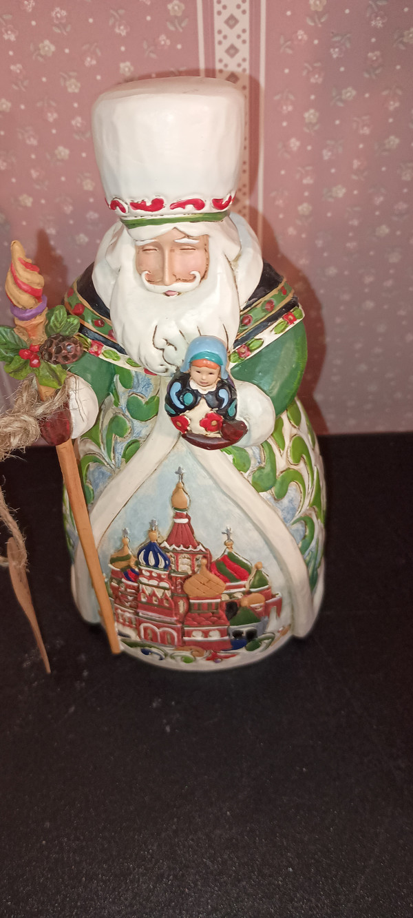 JIN SHORE-2021-SANTAS AROUND THE WORLD FIGURE-RUSSIAN SANTA-NEW IN BOX