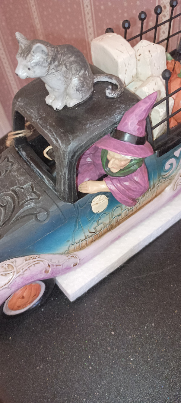 JIM SHORE-2022-HALLOWEEN PICK-UP TRUCK FIGURE-NEW IN BOX