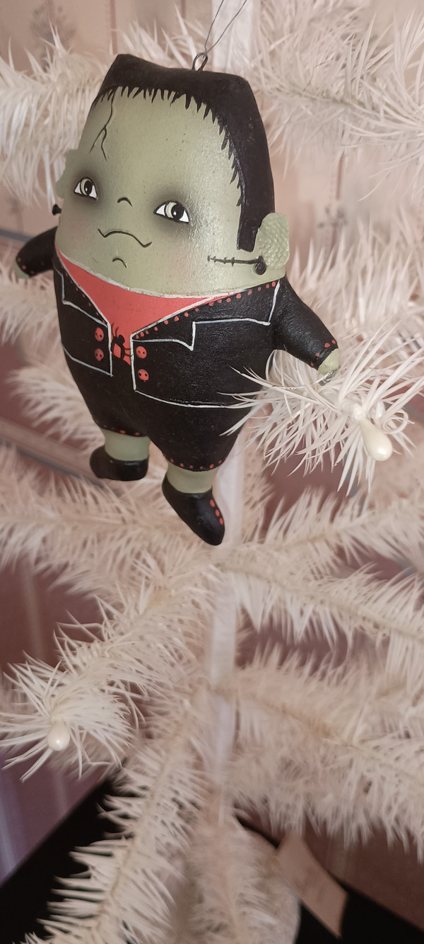 BETHANY LOWE HALLOWEEN ORNAMENT-2022- FRANK BORIS-NEW