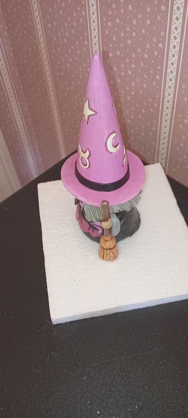 JIM SHORE HALLOWEEN WITCH GNOME FIGURE-NEW IN BOX