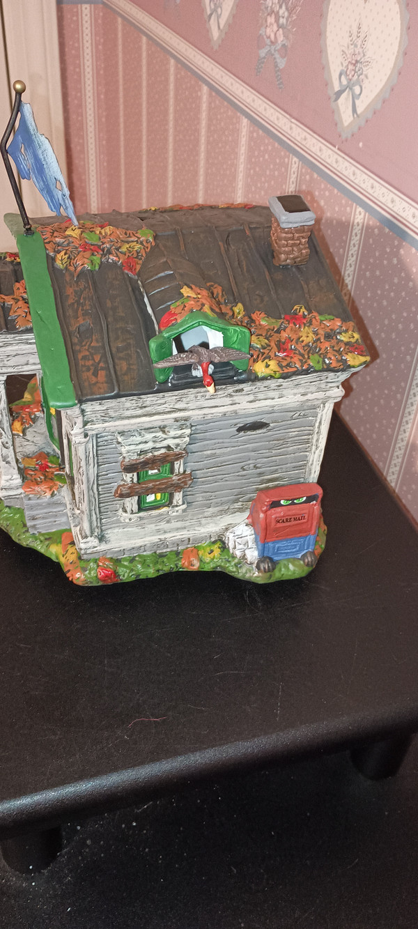 DEPT. 56 HALLOWEEN- SNOW VILLAGE- GHOST OFFICE-NEW IN BOX