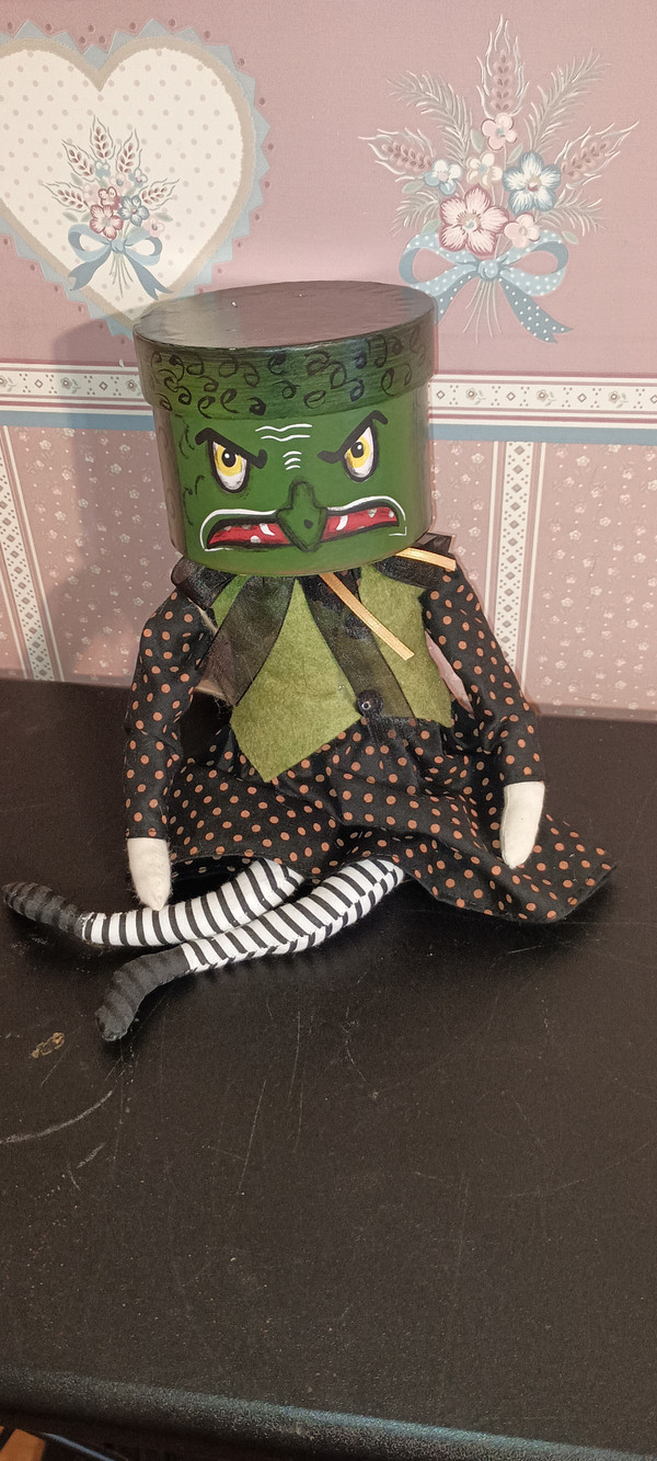 JOE SPENCER GATHERED TRADITIONS-BOX HEAD - ART DOLL-GRETA WITCH-NEW