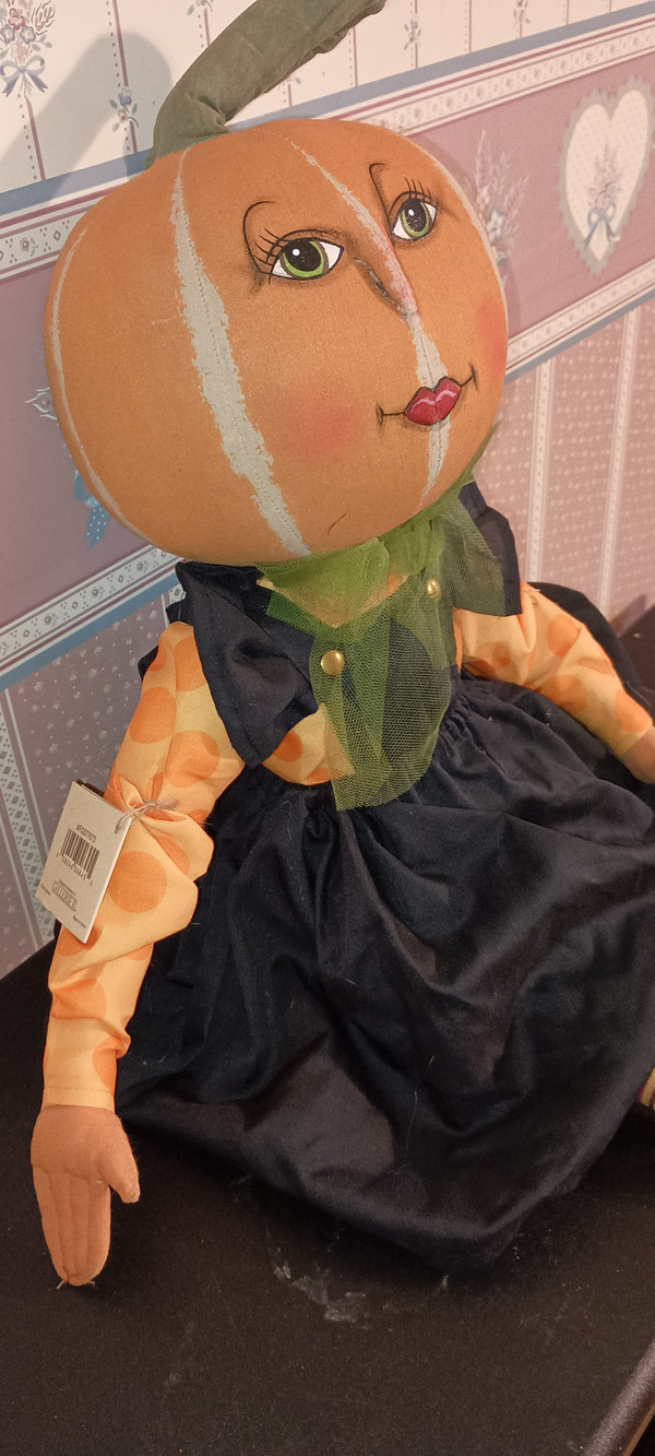 JOE SPENCER-GATHERED TRADITIONS HALLOWEEN ART DOLL-SUSIE PUMPKIN-NEW