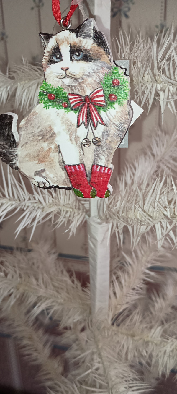 GALLERIE II-2023 PET LOVE CAT ORNAMENT- WREATH CAT-NEW