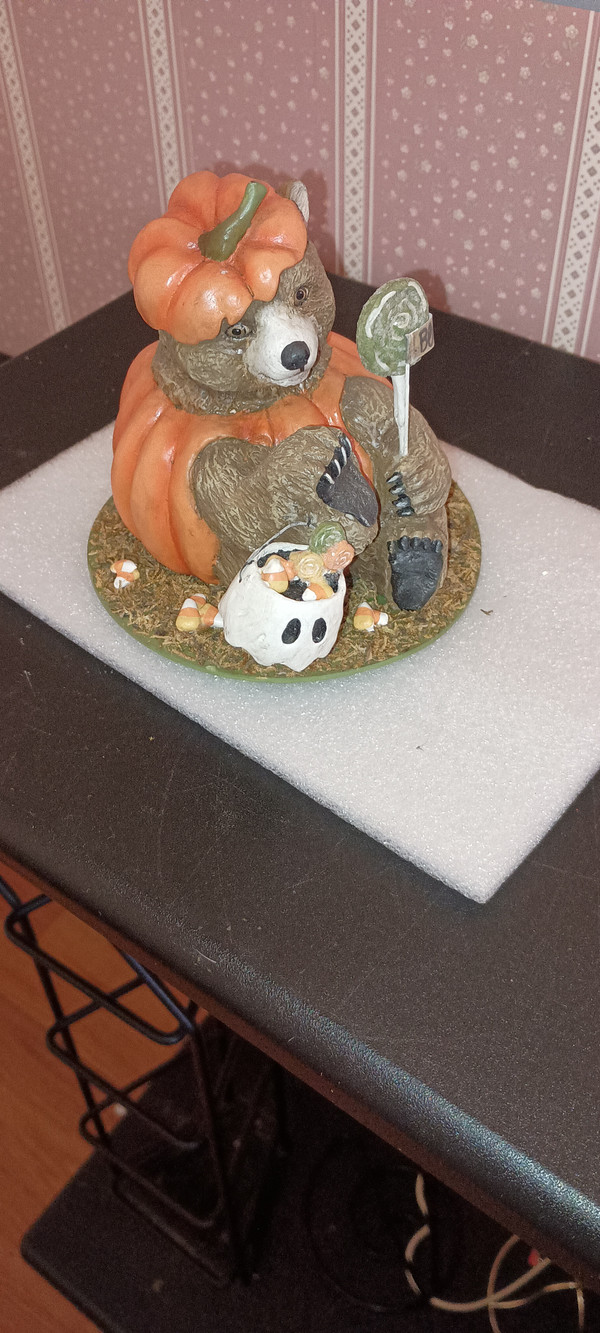 BETHANY LOWE-HALLOWEEN FIGURINE- BOO BOO BEAR-NEW