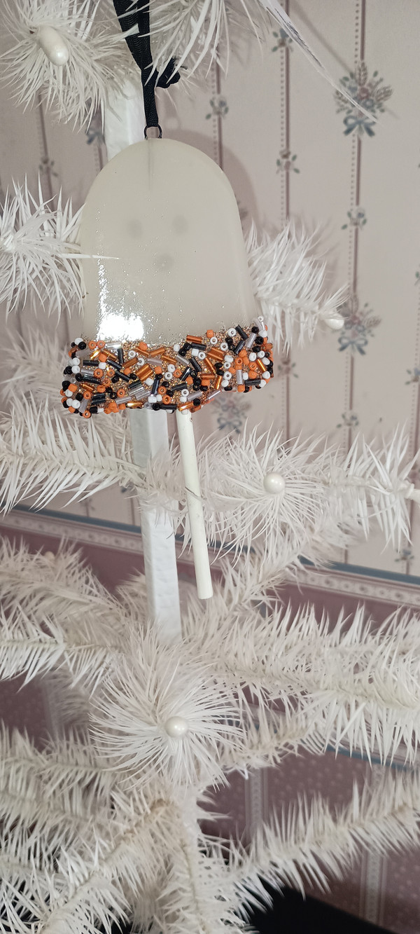 BETHANY LOWE-2024- GHOST BOY LOLLIPOP ORNAMENT-NEW