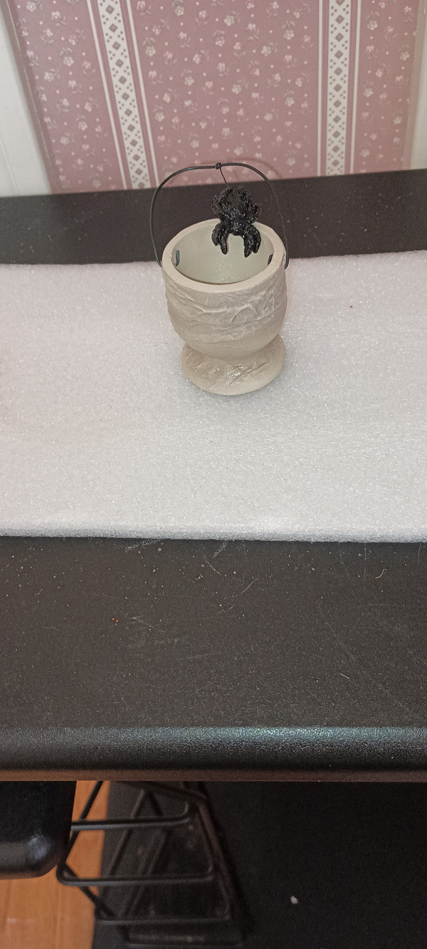 BETHANY LOWE-HALLOWEEN-2024-ROBIN SEEBER- MUMMY EGG CUP-NEW