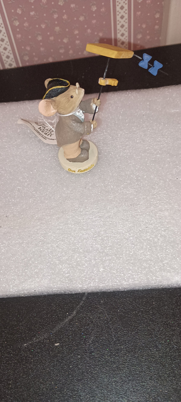 TAILS WITH HEART-AMERICANA MOUSE FIGURE- BEN FRANKLIN-NEW IN BOX