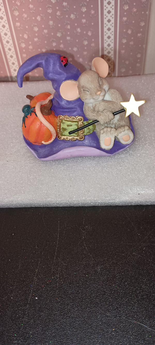 CHARMING TAILS-HALLOWEEN FIGURE-MOUSE ON WITCH HAT-2019-NEW IN BOX