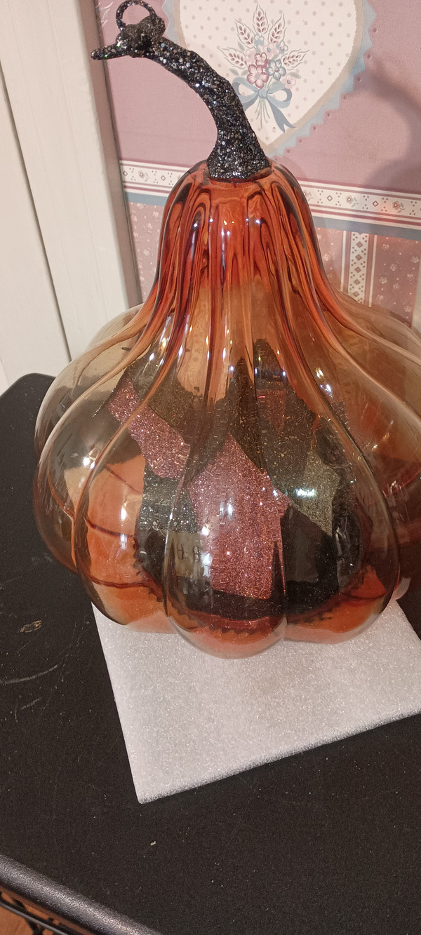 ROMAN-HALLOWEEN LED GLASS GOURD WITH HOUSE INSIDE TABLE TOP-NEW