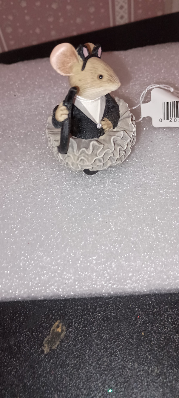 TAILS WITH HEART- HALLOWEEN FIGURINE- THE CAT'S MEOW-NEW 2020