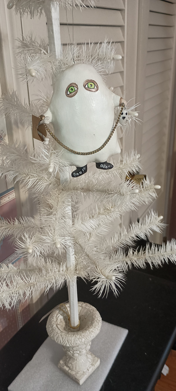 BETHANY LOWE- 2022 HALLOWEEN ORNAMENT- BOO, BOO GHOST