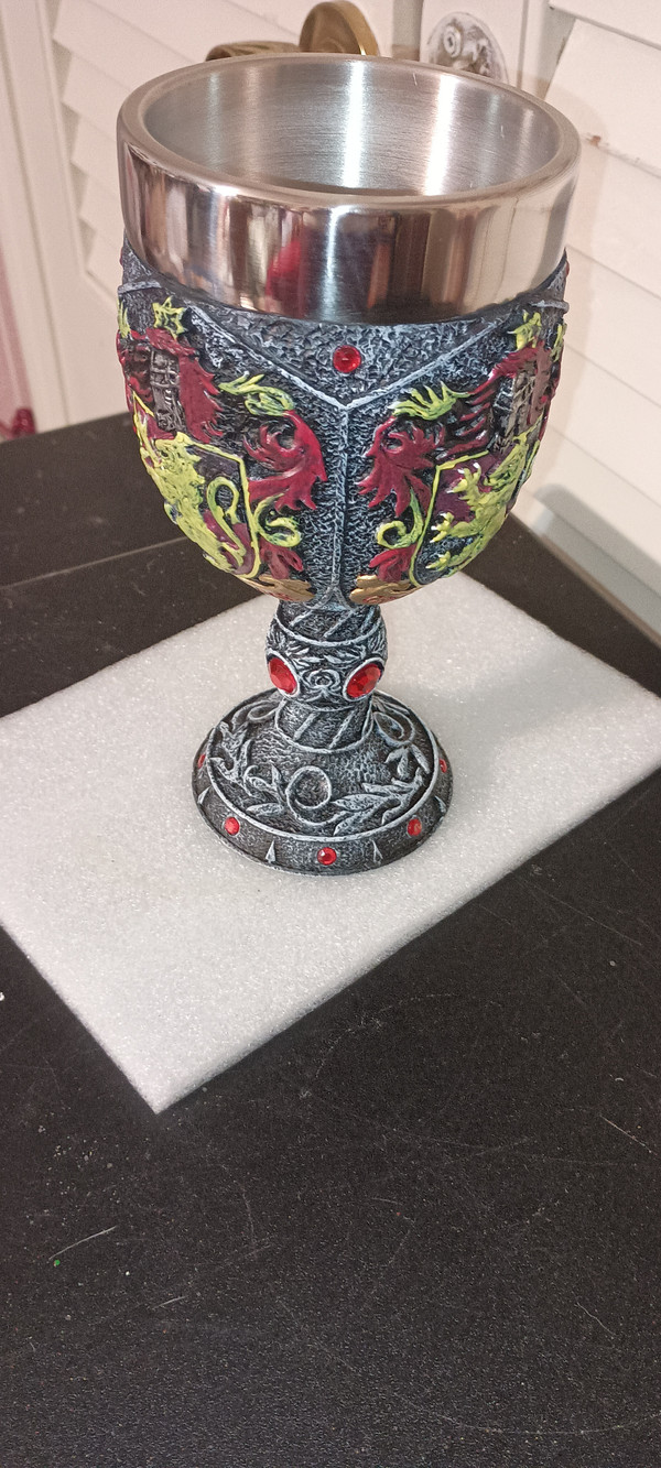HARRY POTTER -2019 GRIFFINDOR DECORATED GOBLET-NEW IN BOX