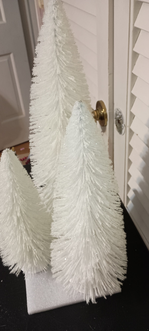 BETHANY LOWE-HOLIDAY WINTER WHITE FLOCKED TREES-NEW