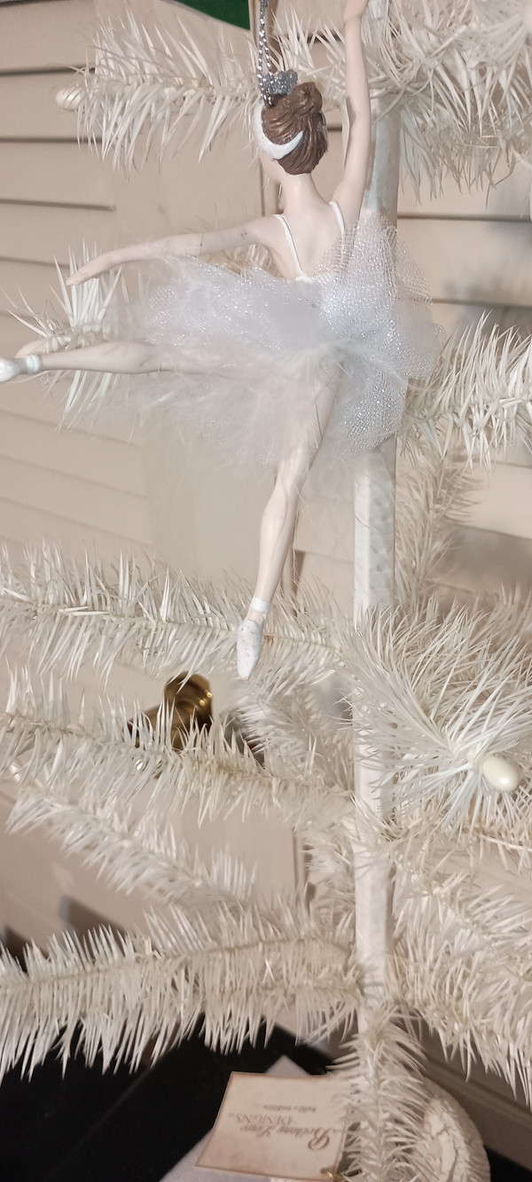 KURT ADLER- SWAN LAKE BALLERINA ORNAMENT-NEW 2025